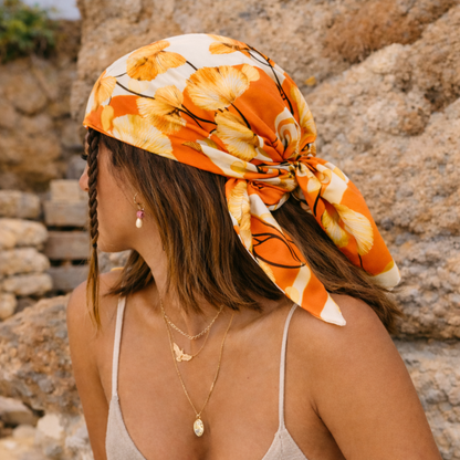 Pañuelo de seda Floreado